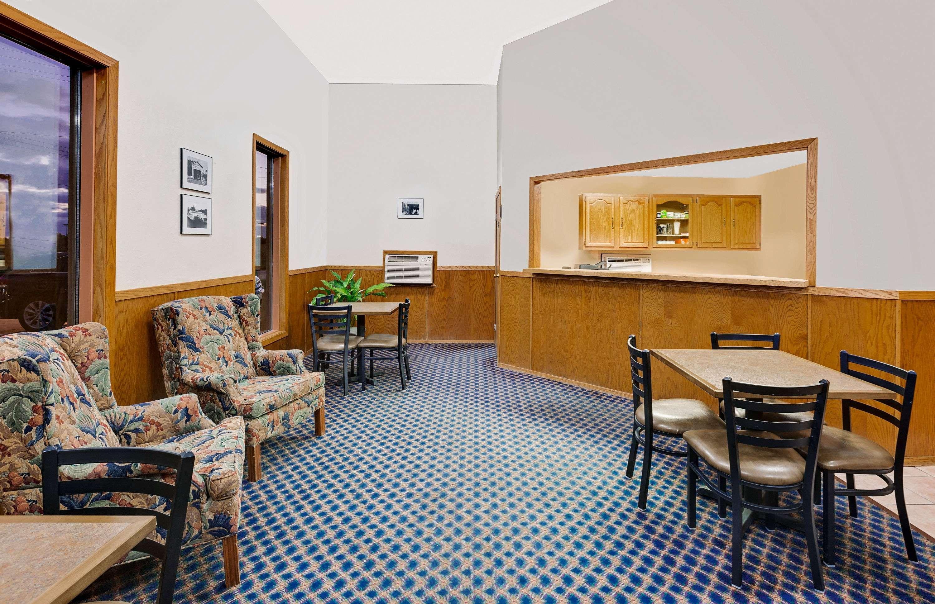 Hotel Super 8 by Wyndham Keokuk Zewnętrze zdjęcie