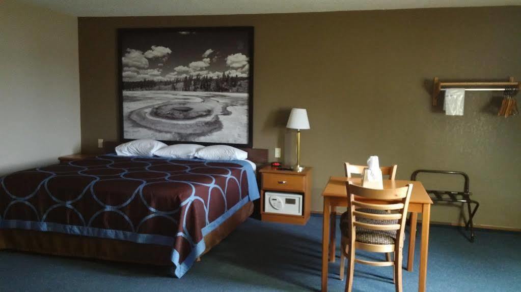 Hotel Super 8 by Wyndham Keokuk Zewnętrze zdjęcie