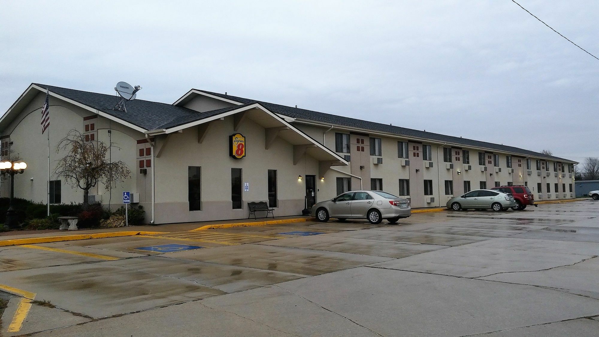 Hotel Super 8 by Wyndham Keokuk Zewnętrze zdjęcie